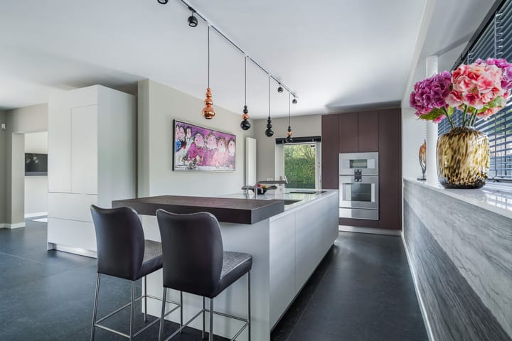 Foto 16 van Veursestraatweg 110