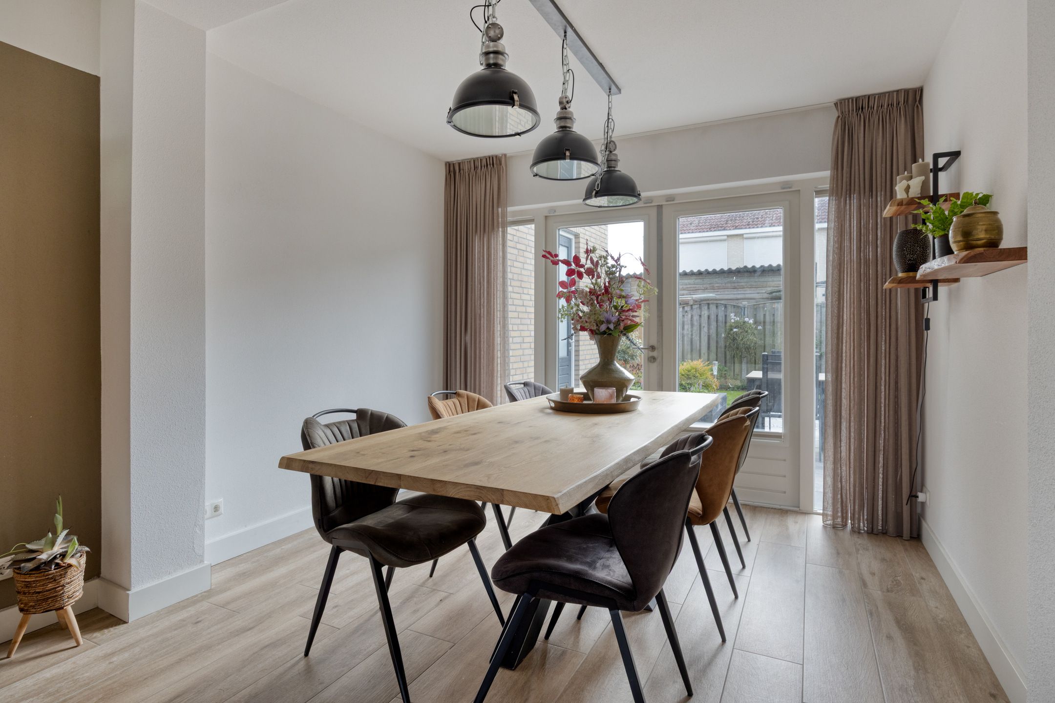 Foto 12 van Goudenregenstraat 61