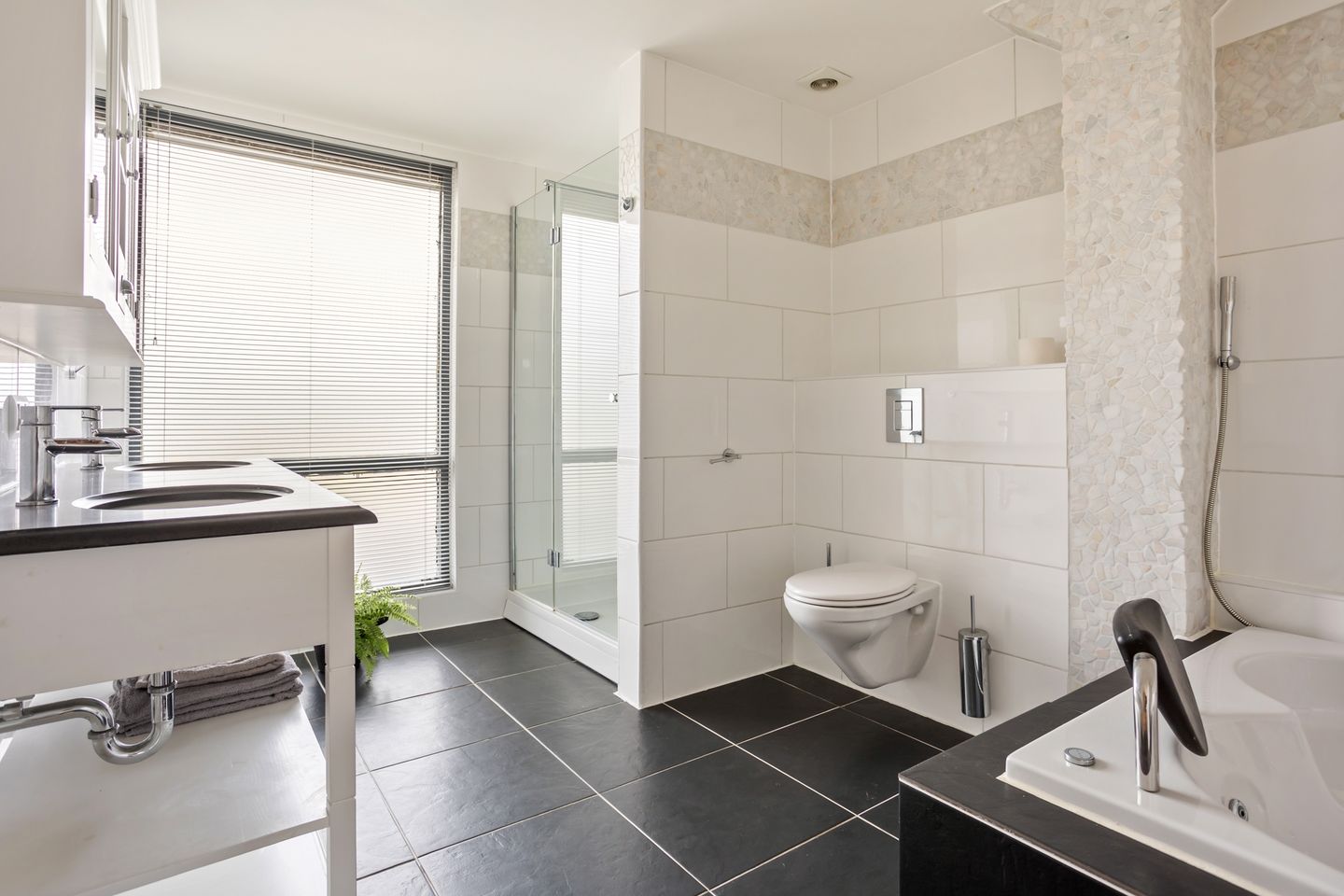 Foto 29 van Heinenoordstraat 8