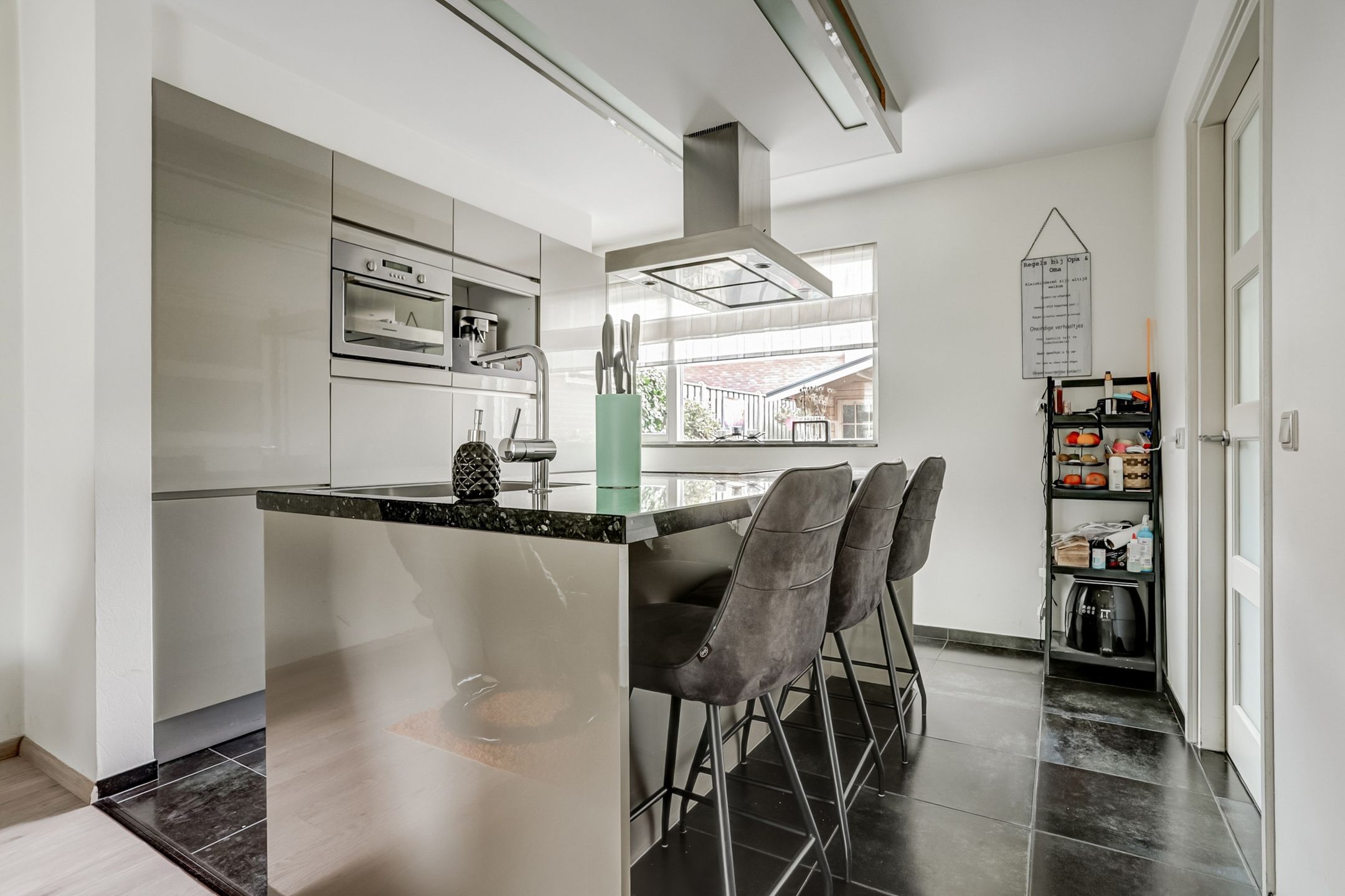 Photo 18 of Wilhelminastraat 1-A