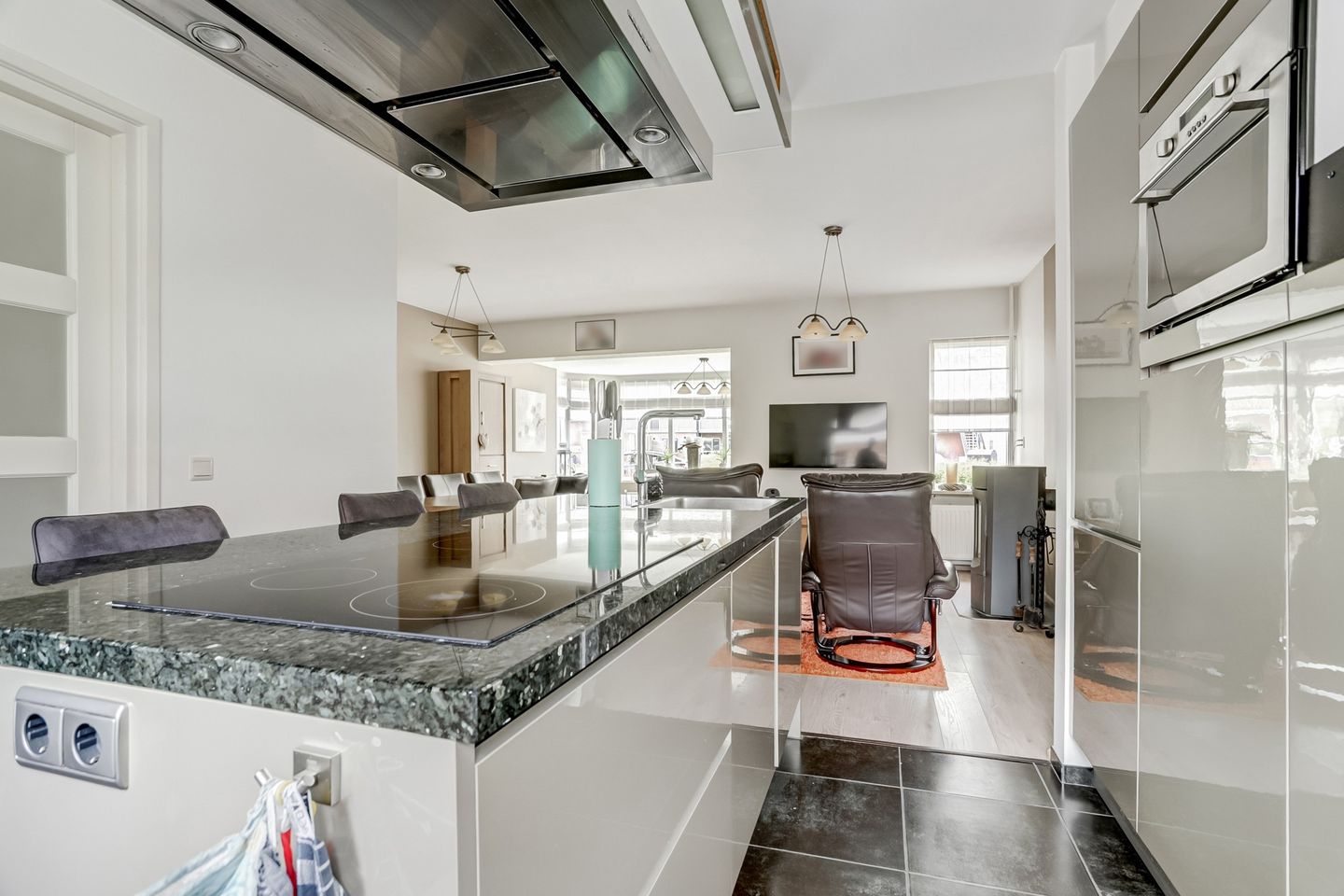 Photo 20 of Wilhelminastraat 1-A