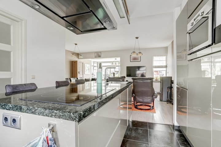 Photo 20 of Wilhelminastraat 1-A