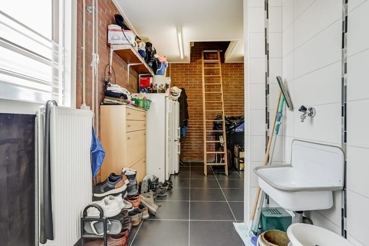 Photo 22 of Wilhelminastraat 1-A