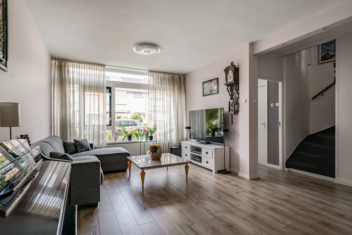 Foto 9 van Bachstraat 102