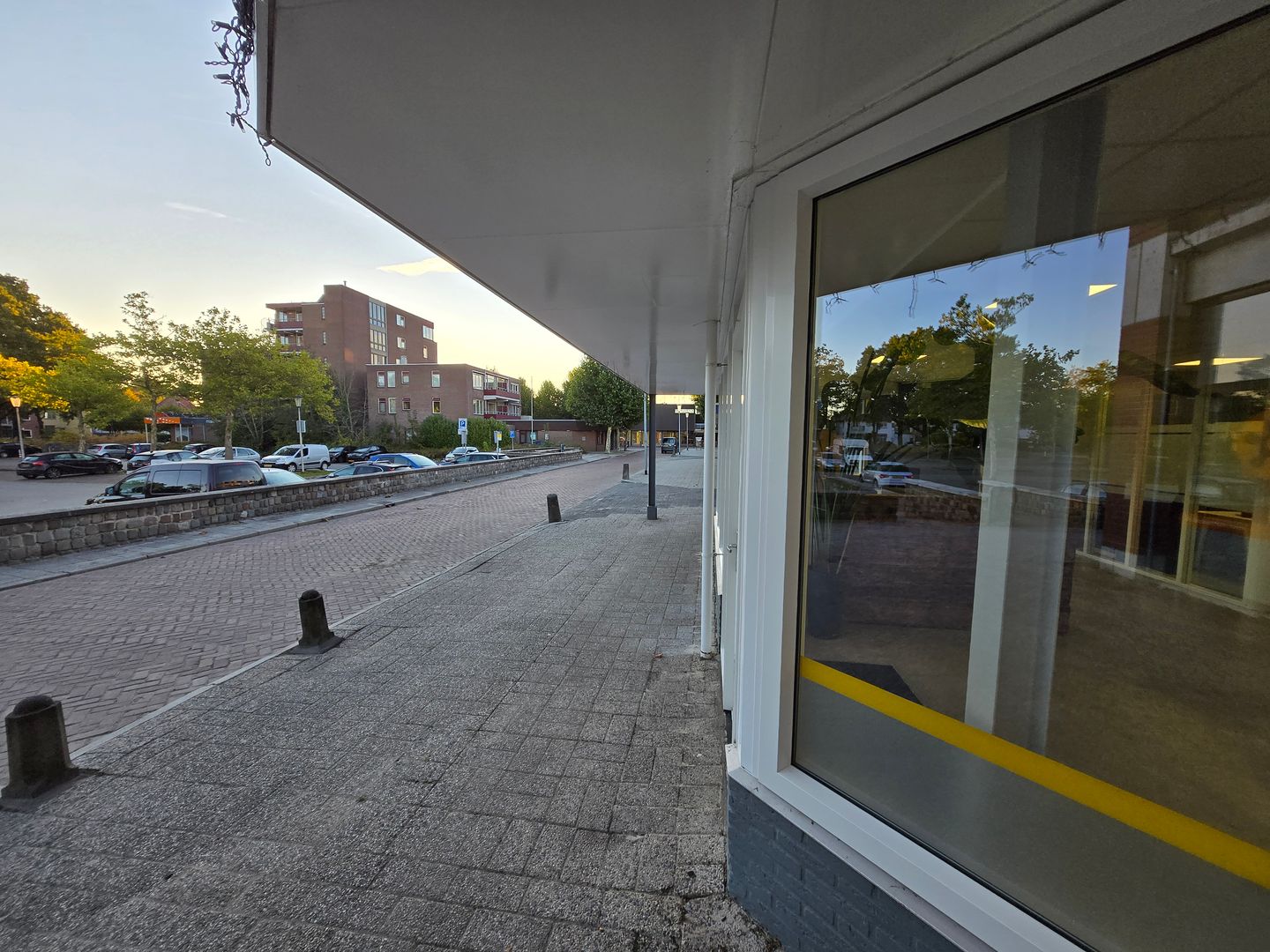 View photo 3 of Promenadepad 83