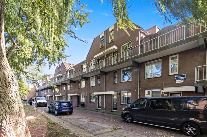 Foto 1 van Hector Berliozkade 68