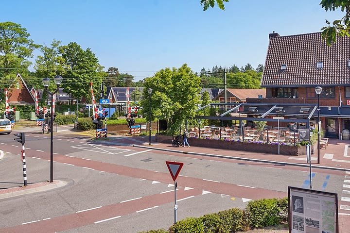 Photo 39 of Willem Coxlaan 37