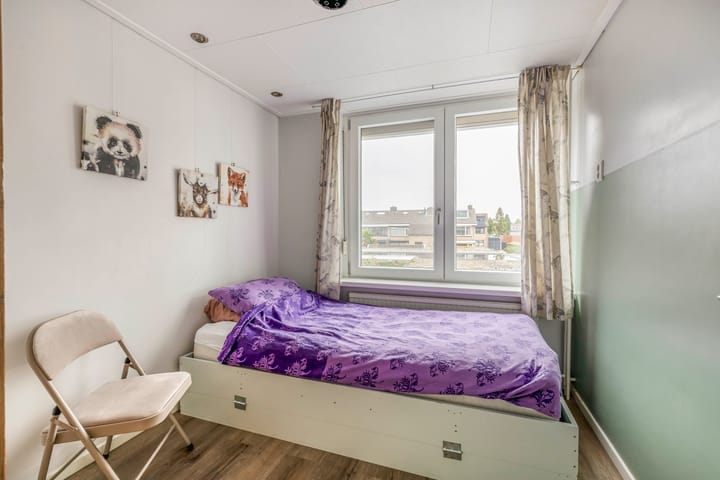 Photo 22 of Van Drielstraat 11