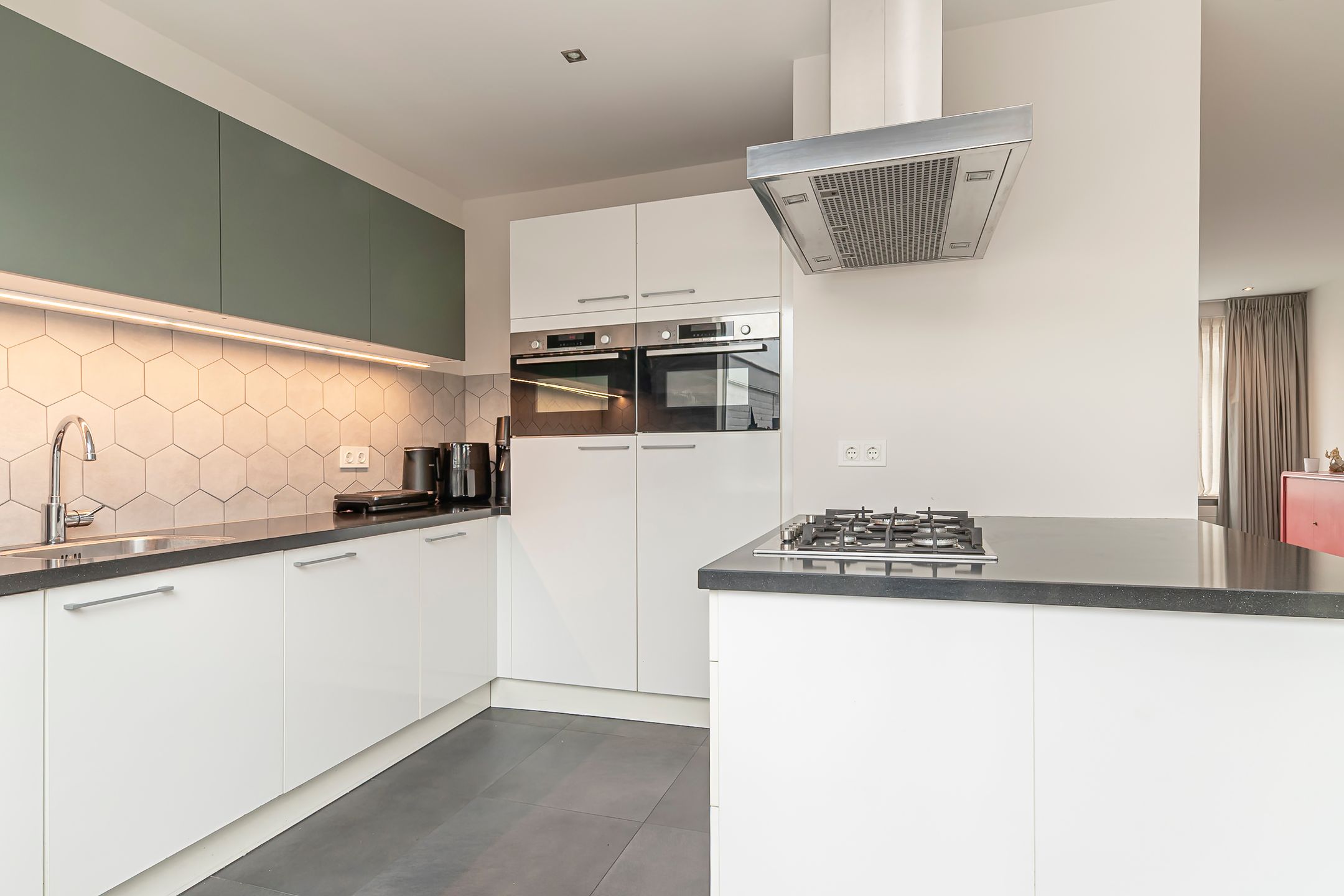 Photo 12 of President Kennedylaan 30