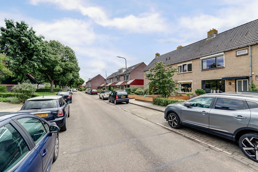 Photo 43 of Wethouder Winterinkstraat 56