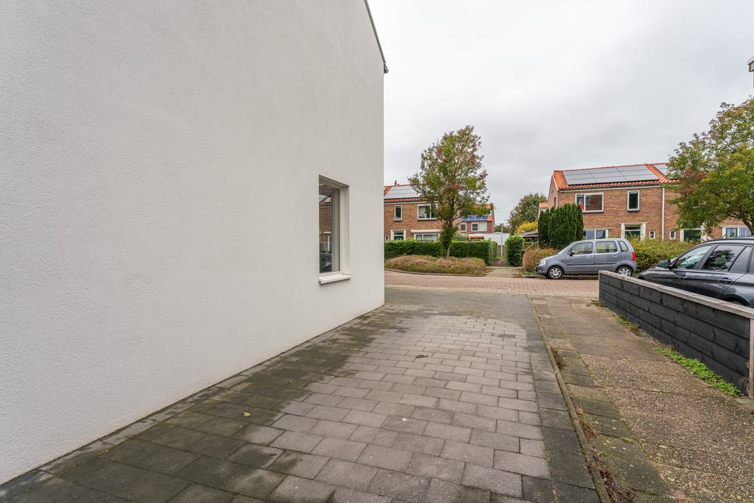 Foto 32 van Julianalaan 17