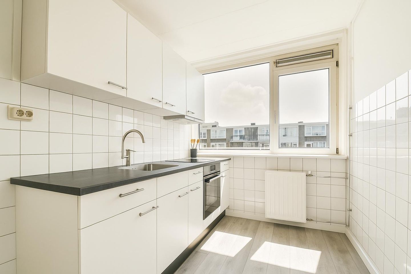 Foto 4 van Van Oldenbarneveltplein 105