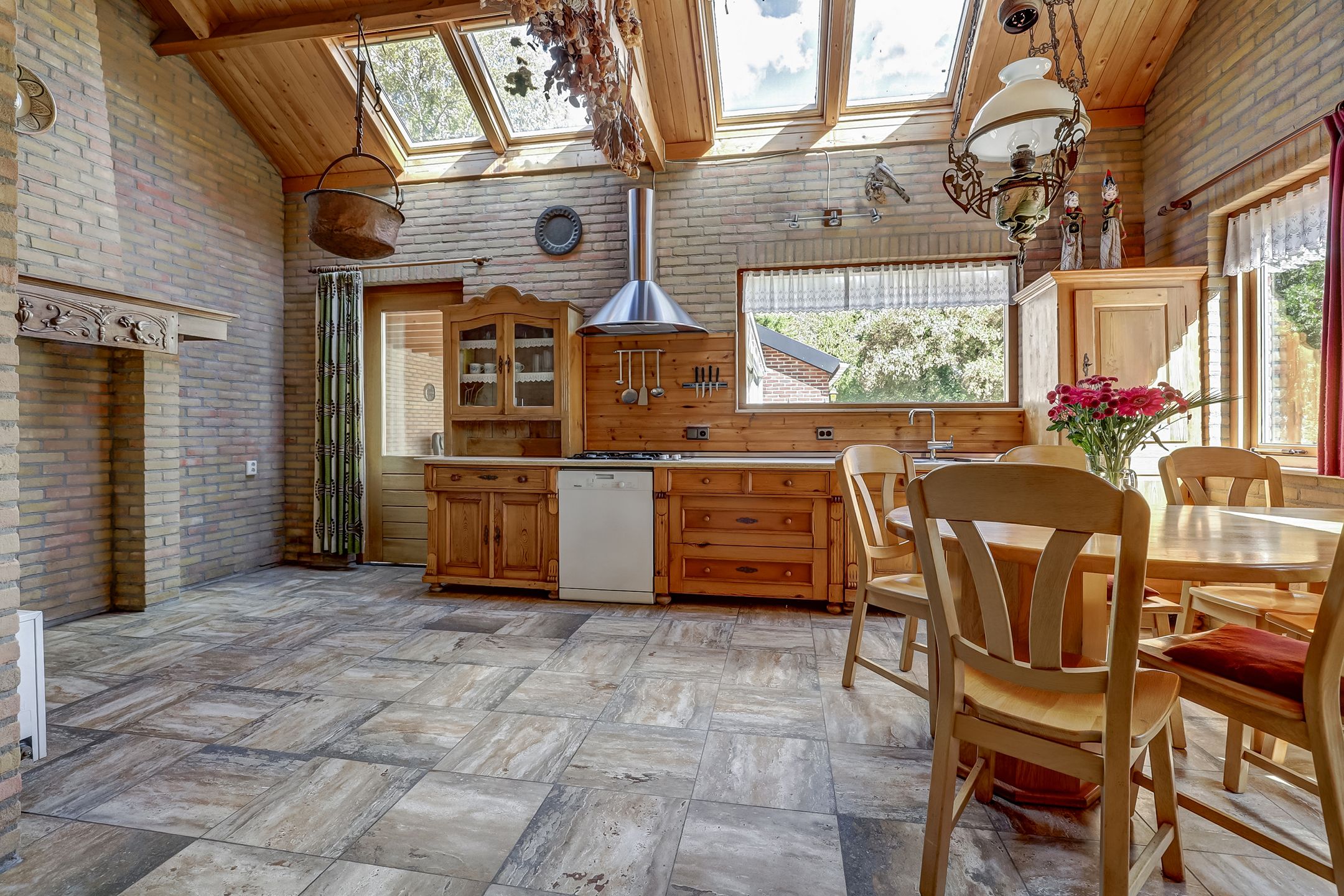 Foto 18 van Marisstraat 8