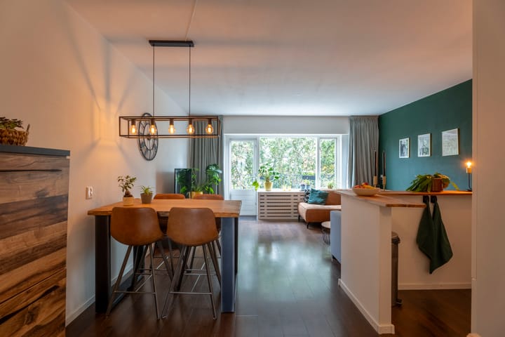 Photo 4 of Aert van Neslaan 642