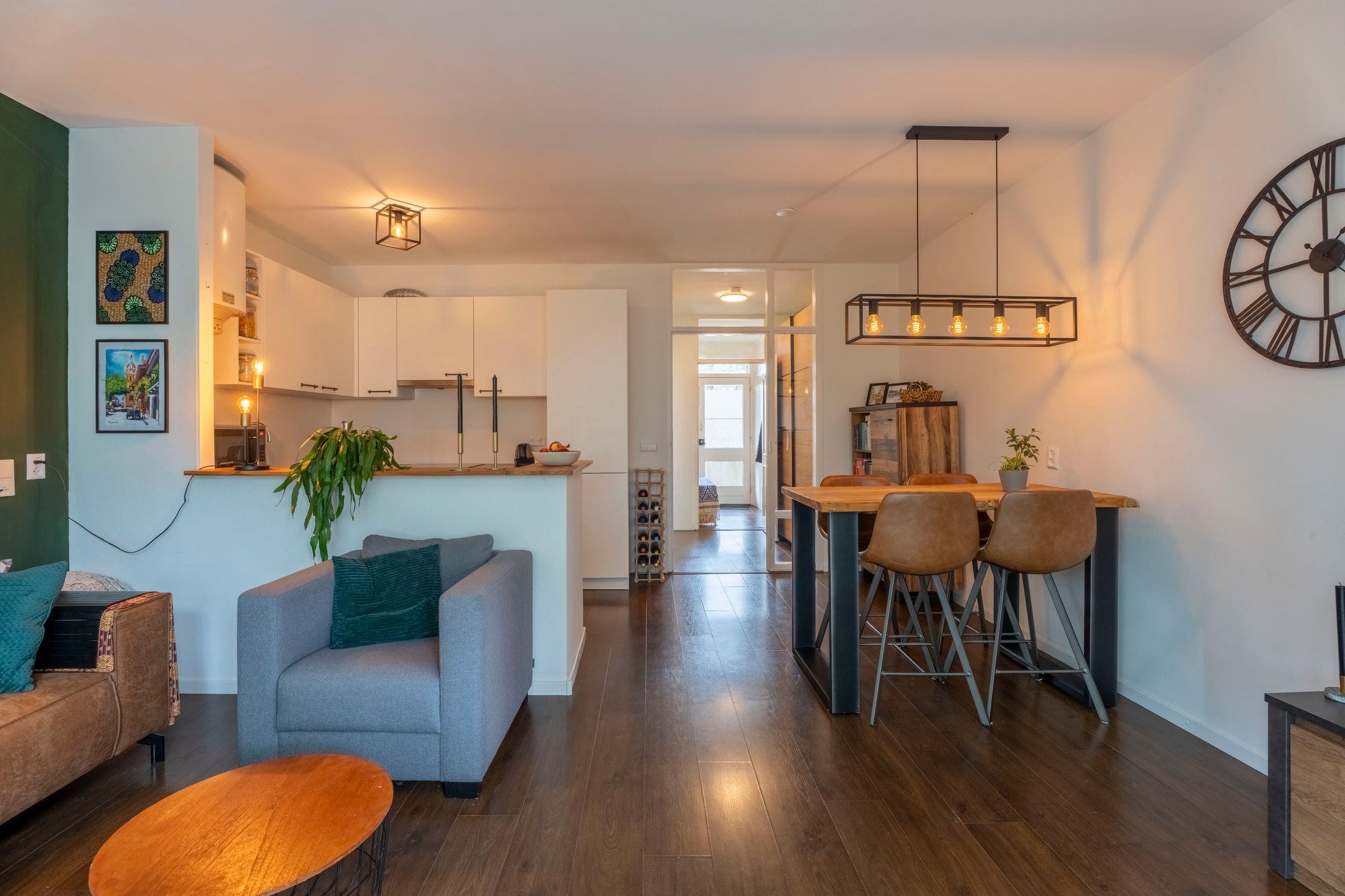 Foto 9 van Aert van Neslaan 642