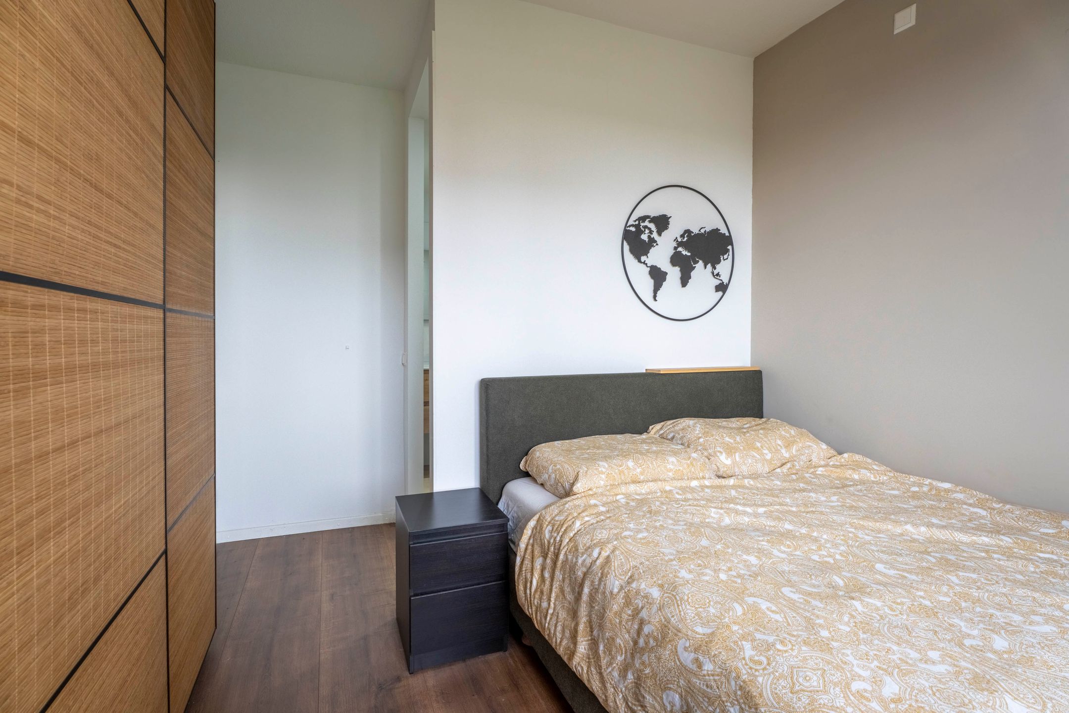 Foto 15 van Aert van Neslaan 642