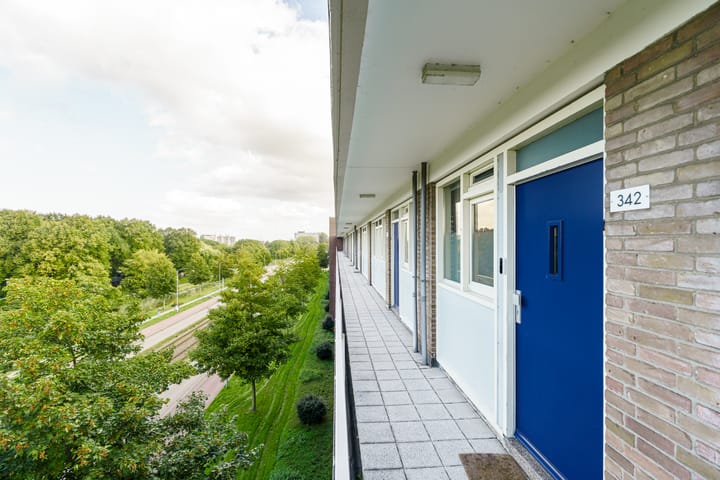 Foto 4 van Burgemeester Caan van Necklaan 342