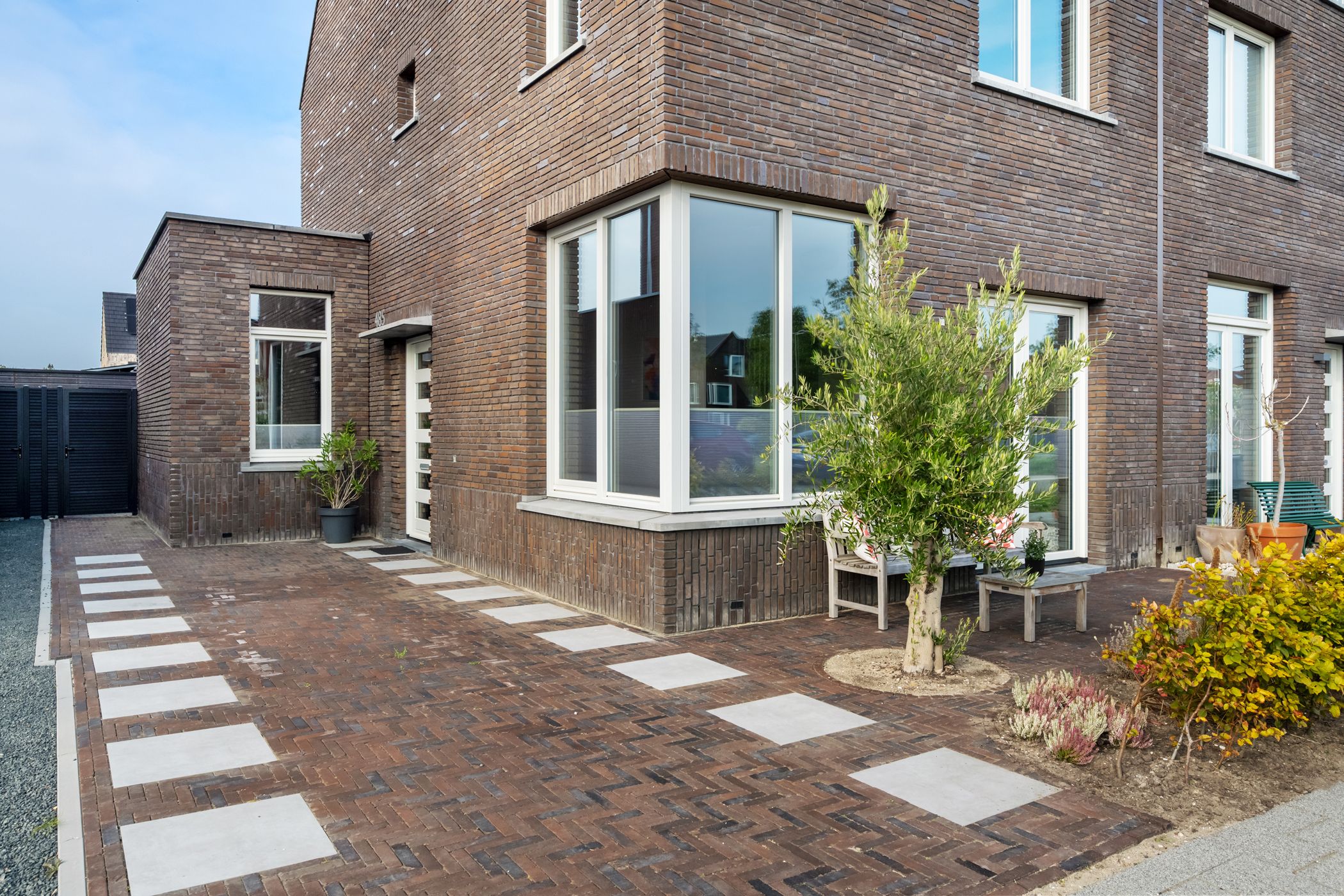 Foto 3 van Van der Duijn van Maasdamweg 485