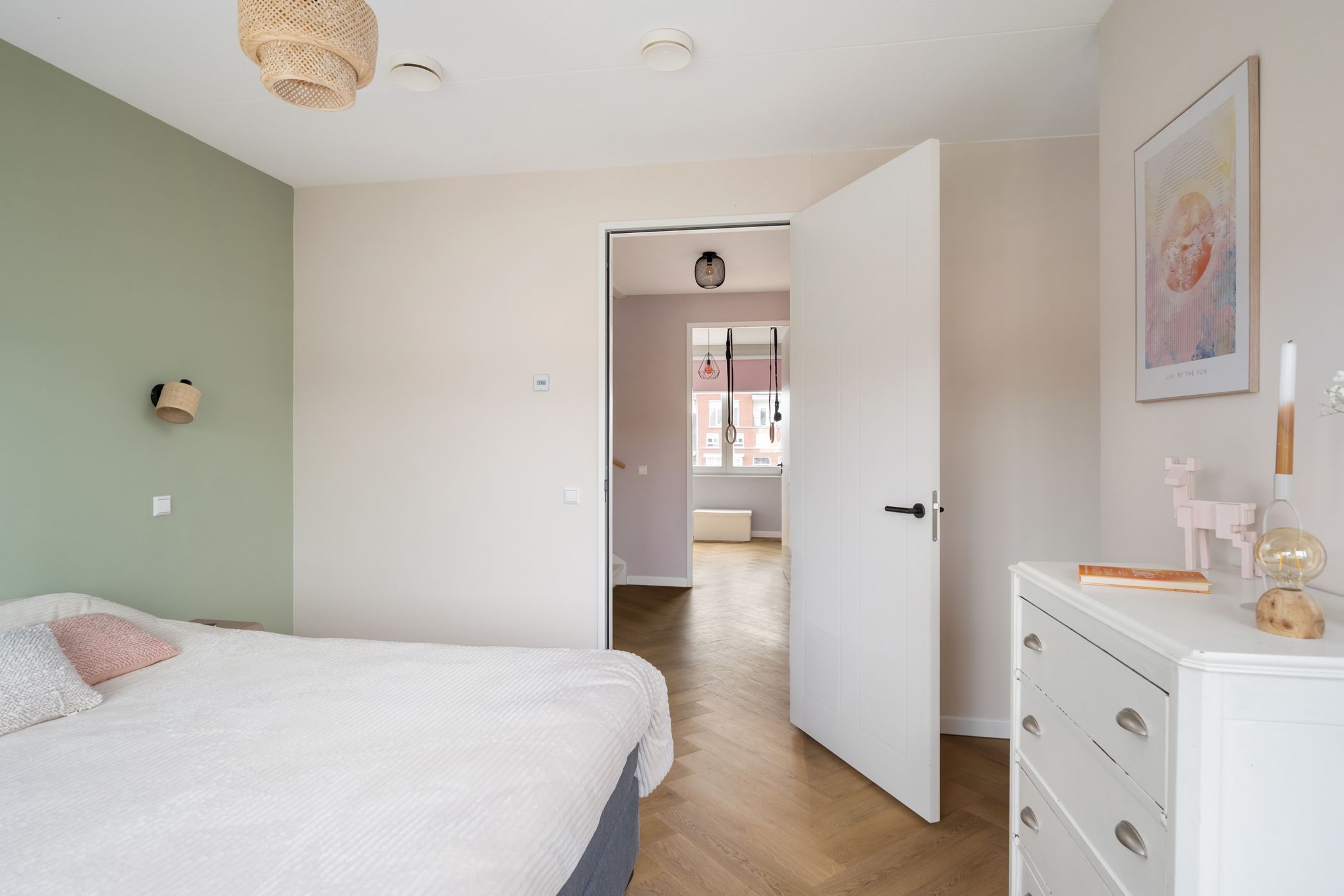 Foto 24 van Van der Duijn van Maasdamweg 485