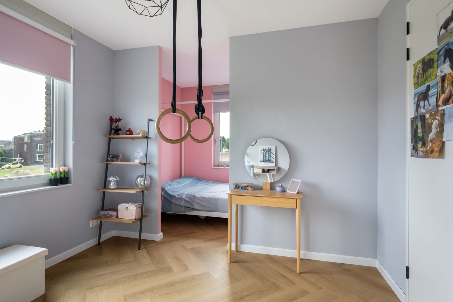 Foto 25 van Van der Duijn van Maasdamweg 485