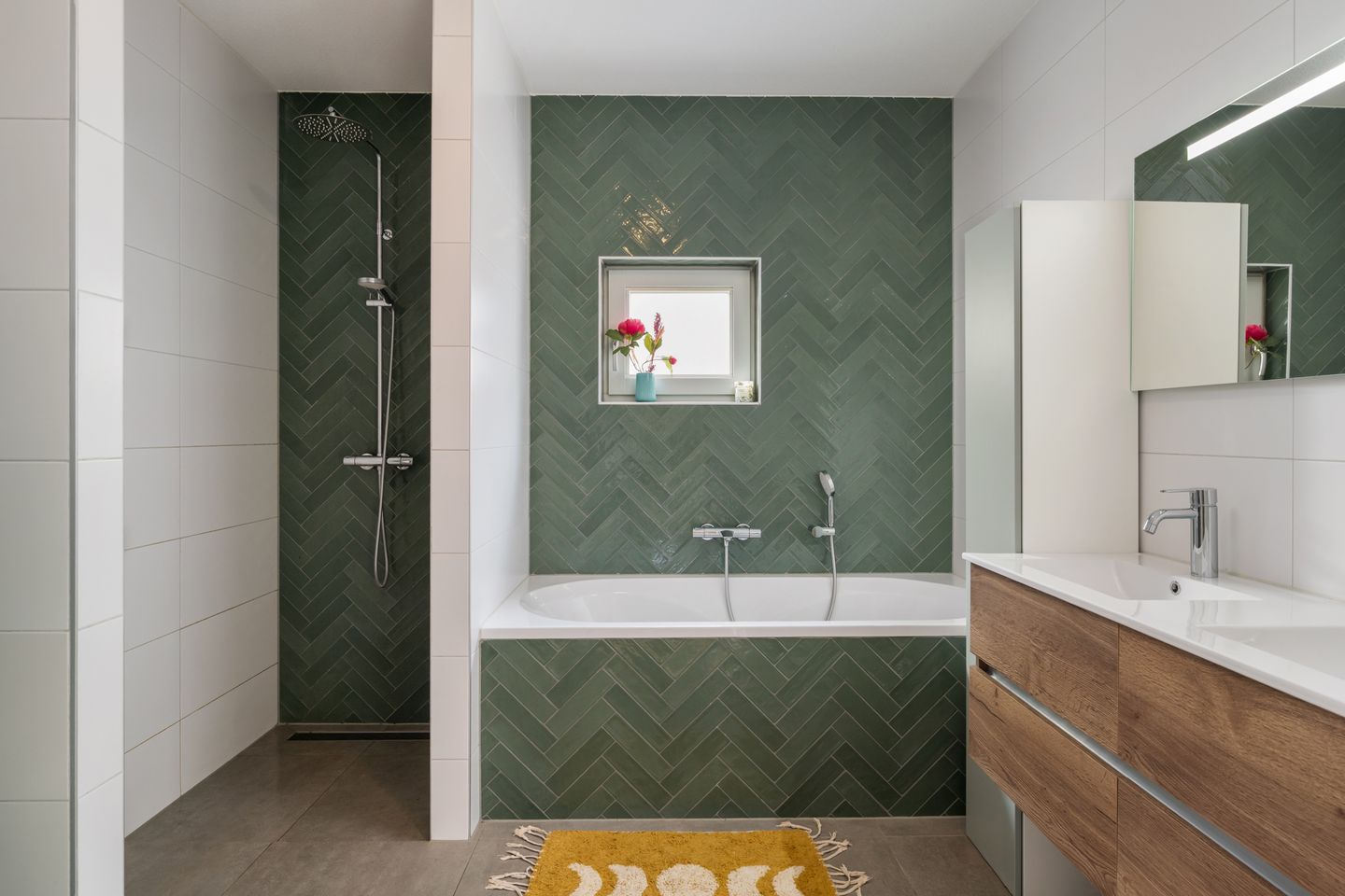 Foto 29 van Van der Duijn van Maasdamweg 485