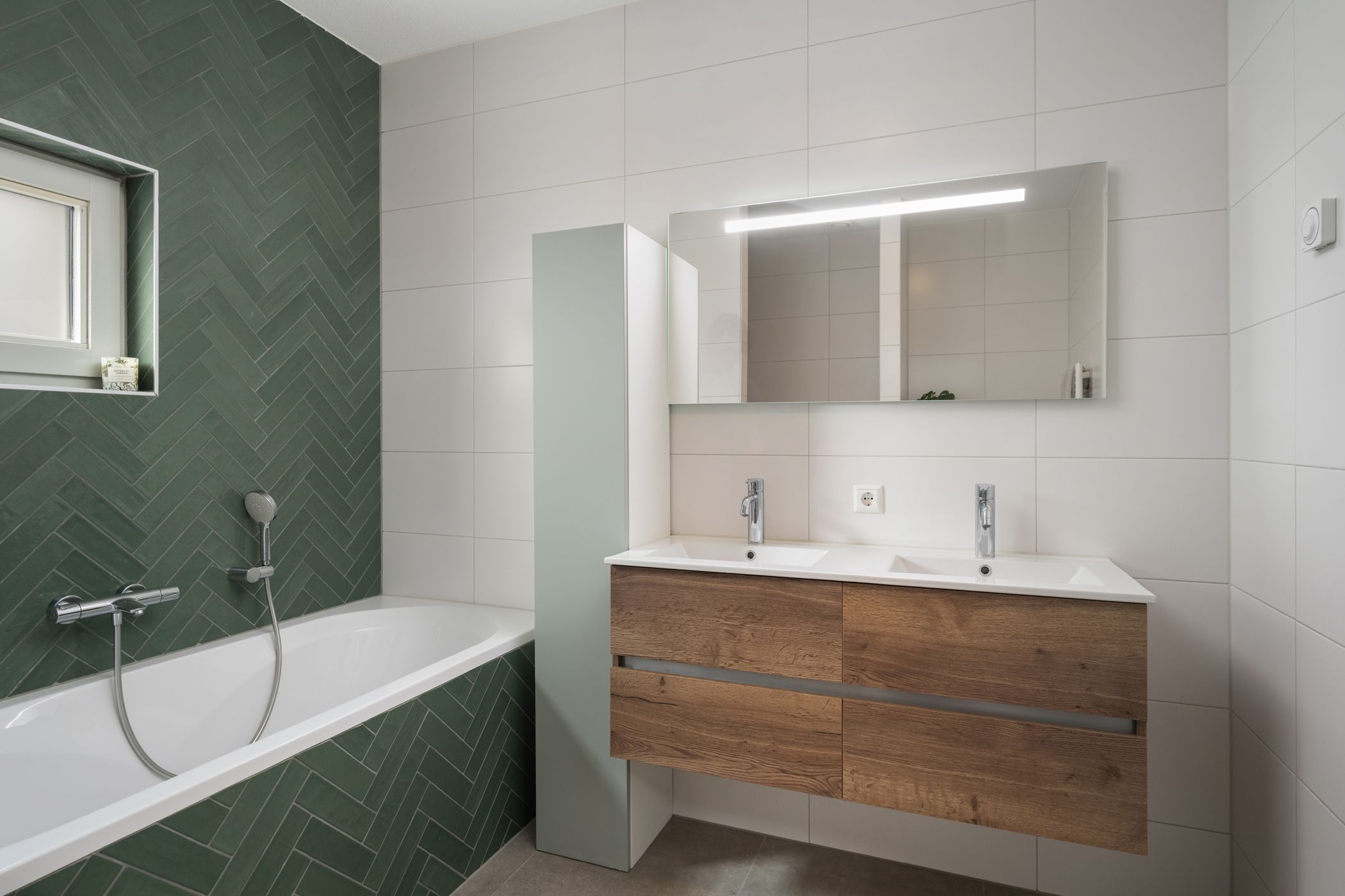 Foto 30 van Van der Duijn van Maasdamweg 485