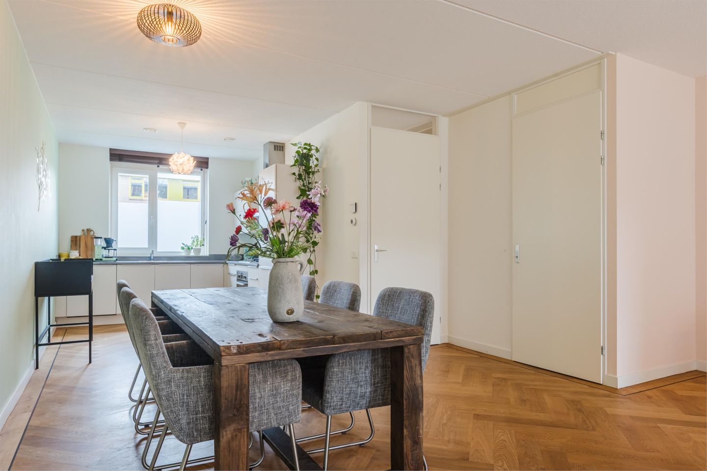 Photo 4 of Henry Dunantlaan 12