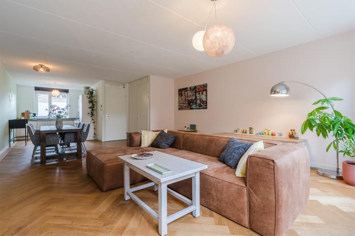 Foto 13 van Henry Dunantlaan 12