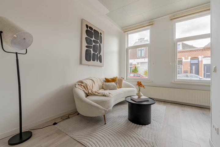 Photo 10 of Zwijndrechtsestraat 25