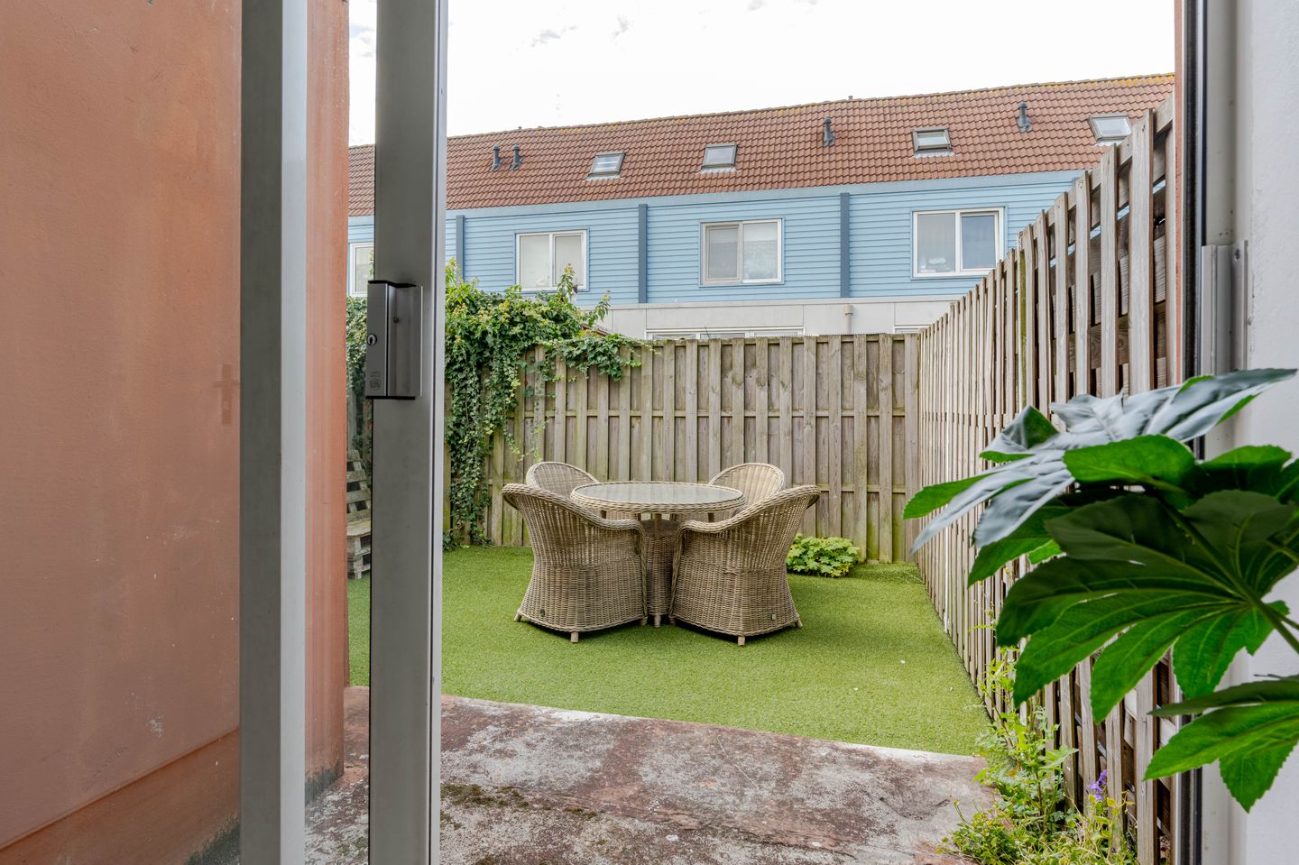 Foto 20 van Zwijndrechtsestraat 25