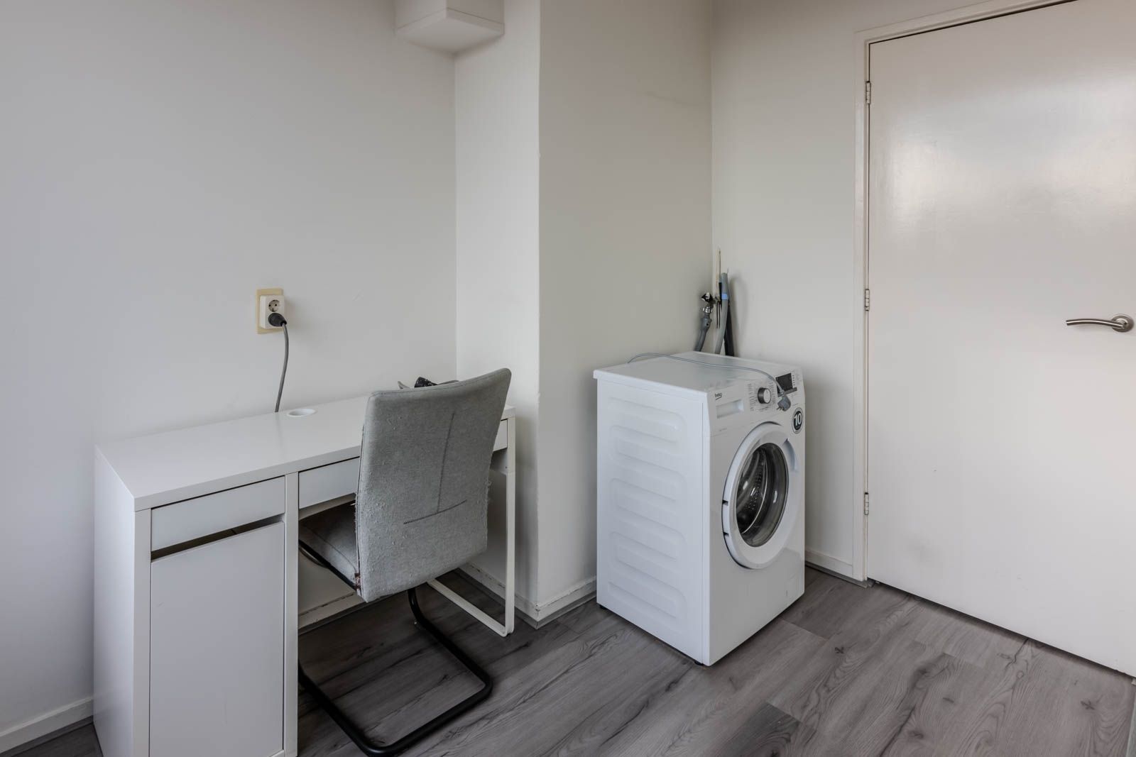 Photo 9 of Raadhuisstraat 25