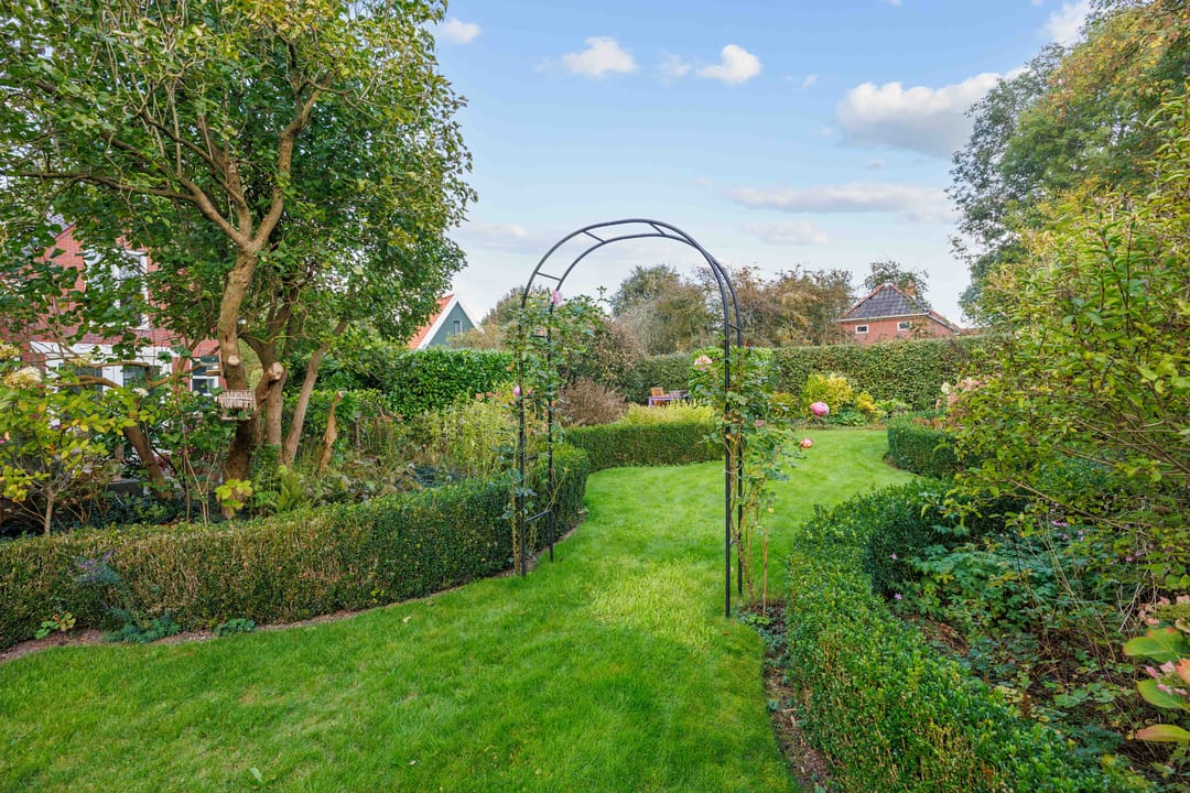 Photo 46 of Pastorieweg 10