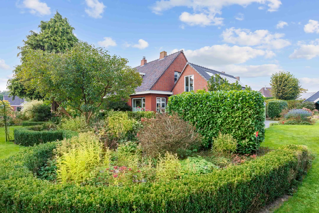 Photo 47 of Pastorieweg 10