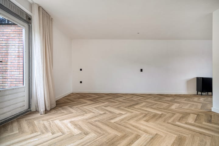 Foto 18 van Wit-geellaan 42