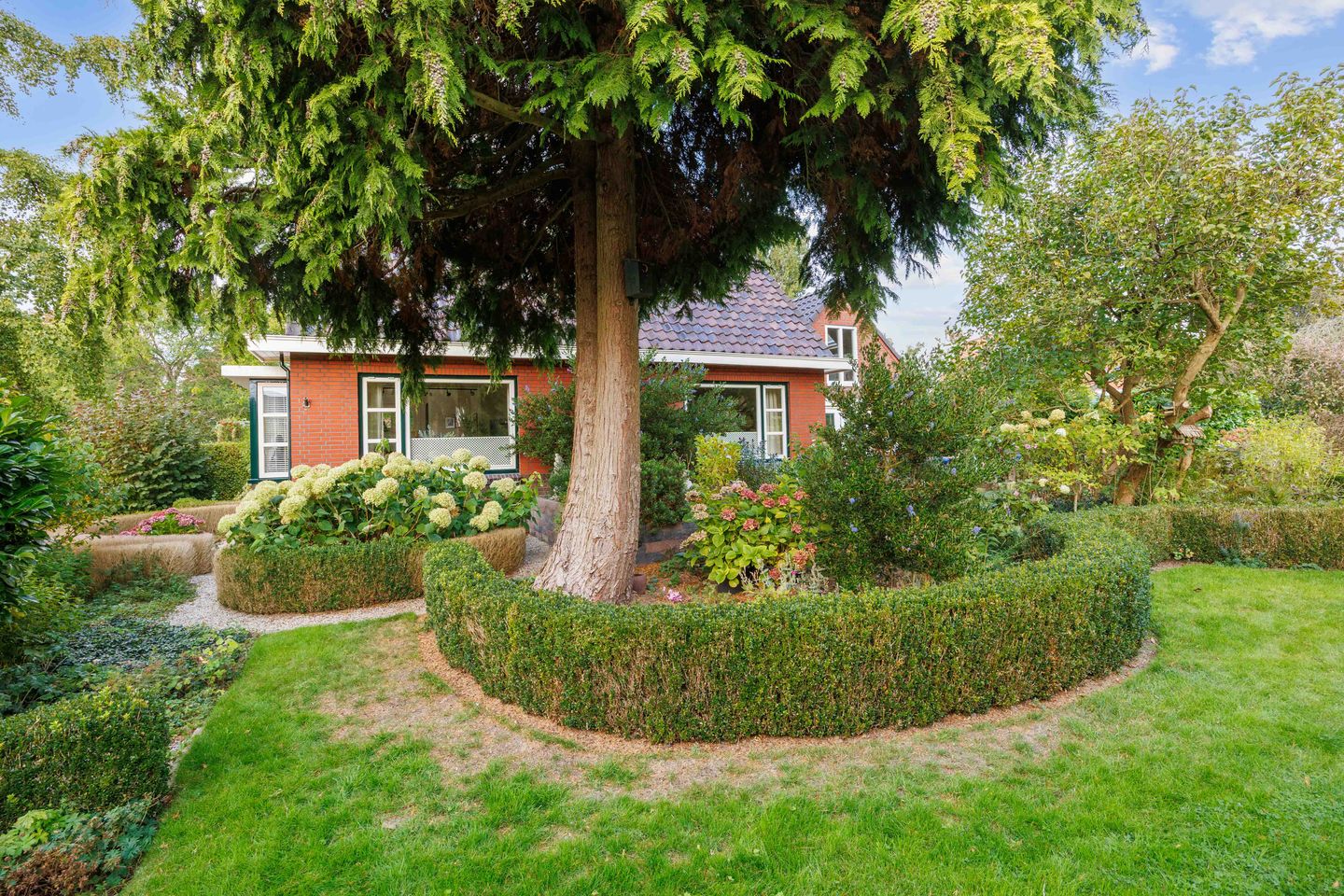 Photo 40 of Pastorieweg 10