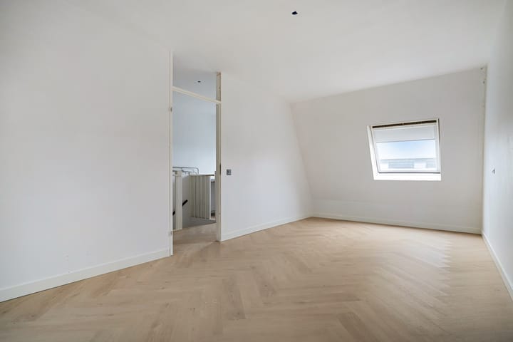 Foto 38 van Wit-geellaan 42