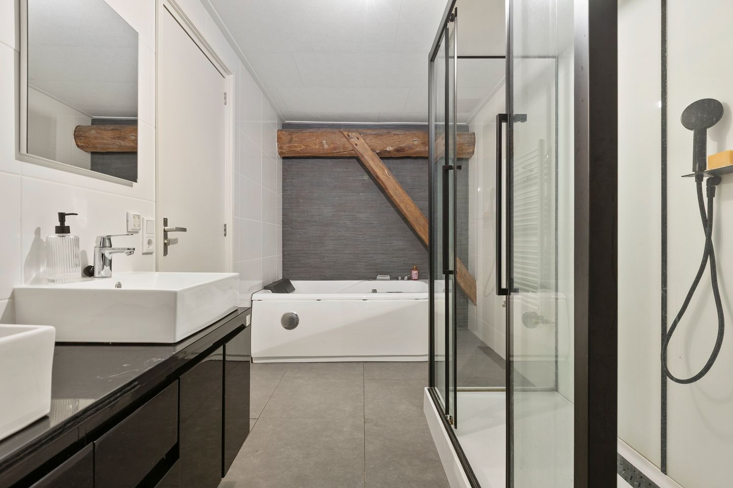 Foto 50 van Ommelanderwijk 156