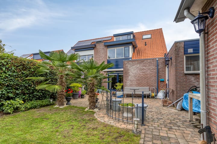 Photo 2 of Voorweem 1