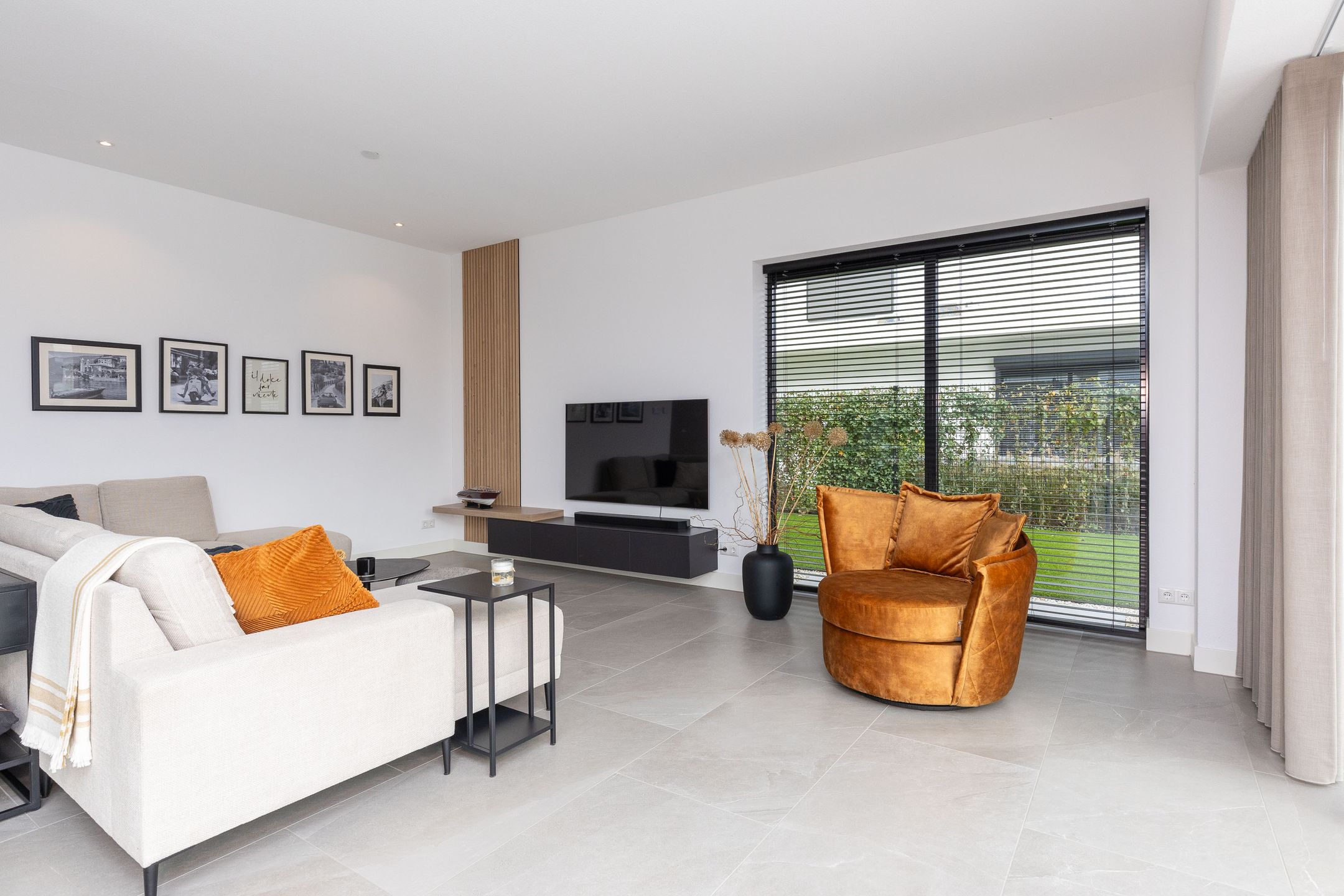 Foto 21 van Pluvierenweg 9-558