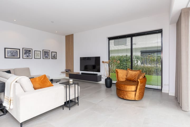 Foto 21 van Pluvierenweg 9-558