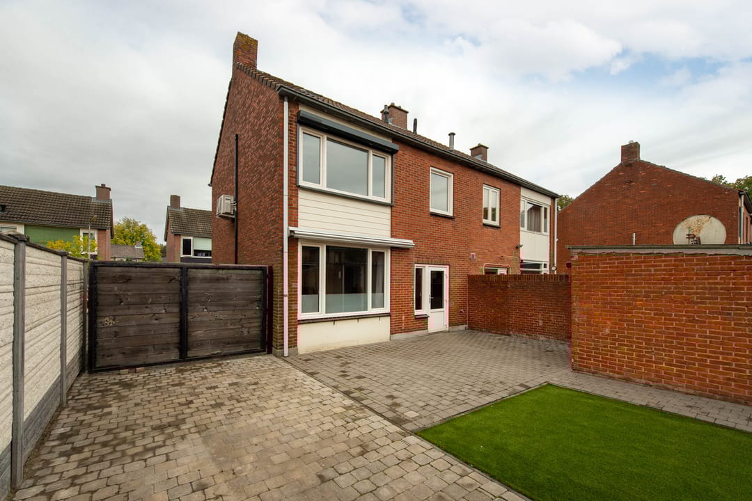 Foto 26 van Pastoor de Witstraat 10