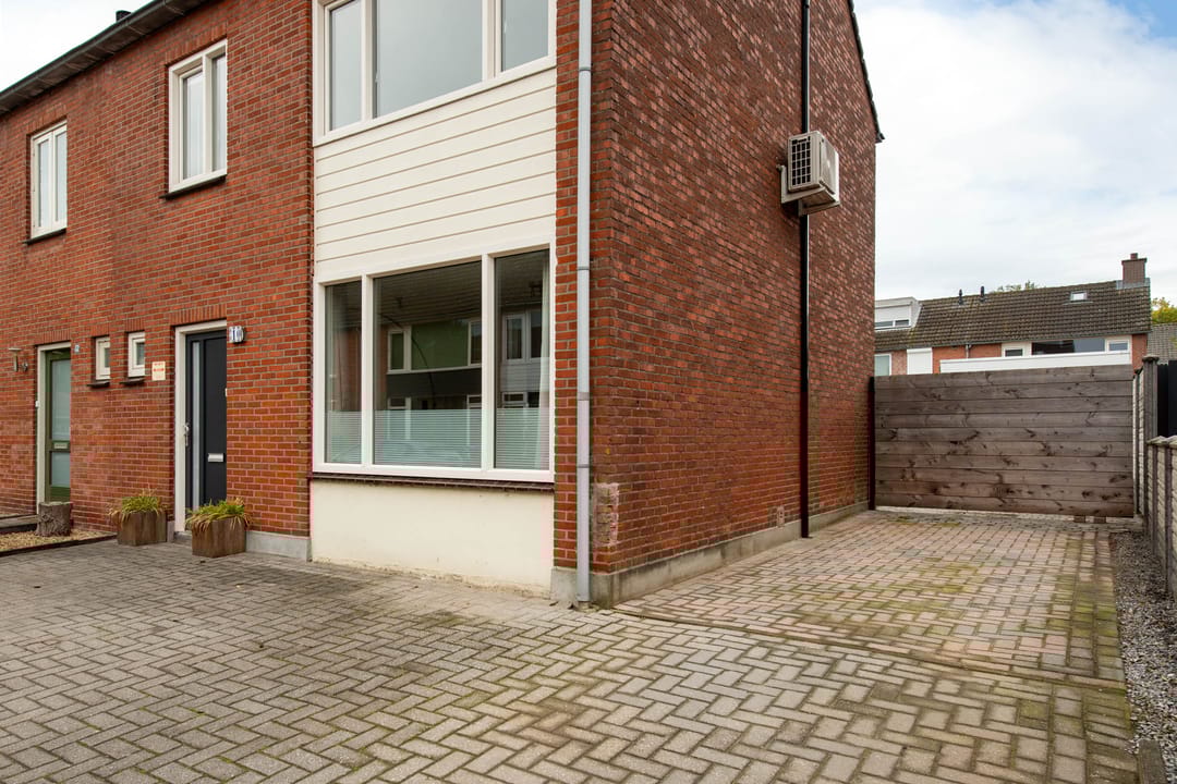 Foto 31 van Pastoor de Witstraat 10