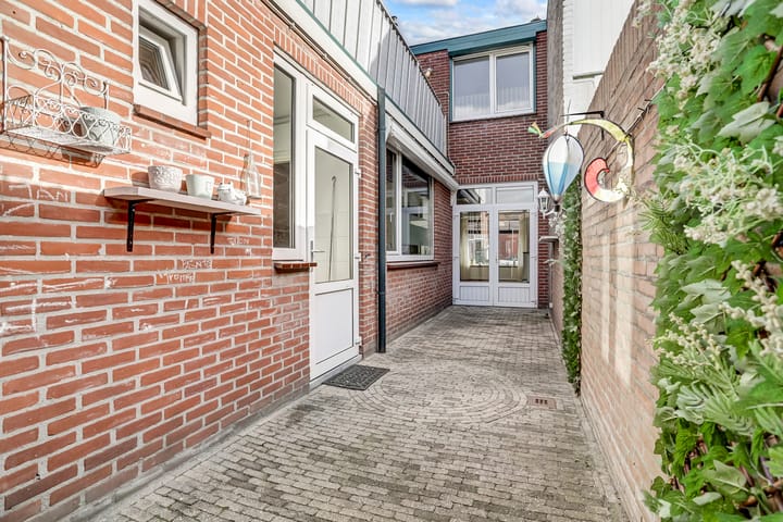 Photo 5 of Broekhovenseweg 101