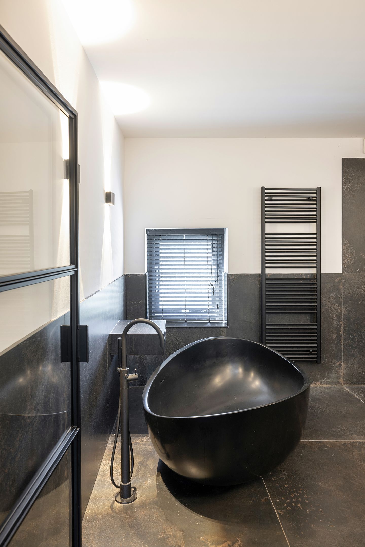 Foto 29 van Burgemeester Frieswijkweg 22