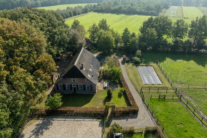 Foto 73 van Burgemeester Frieswijkweg 22