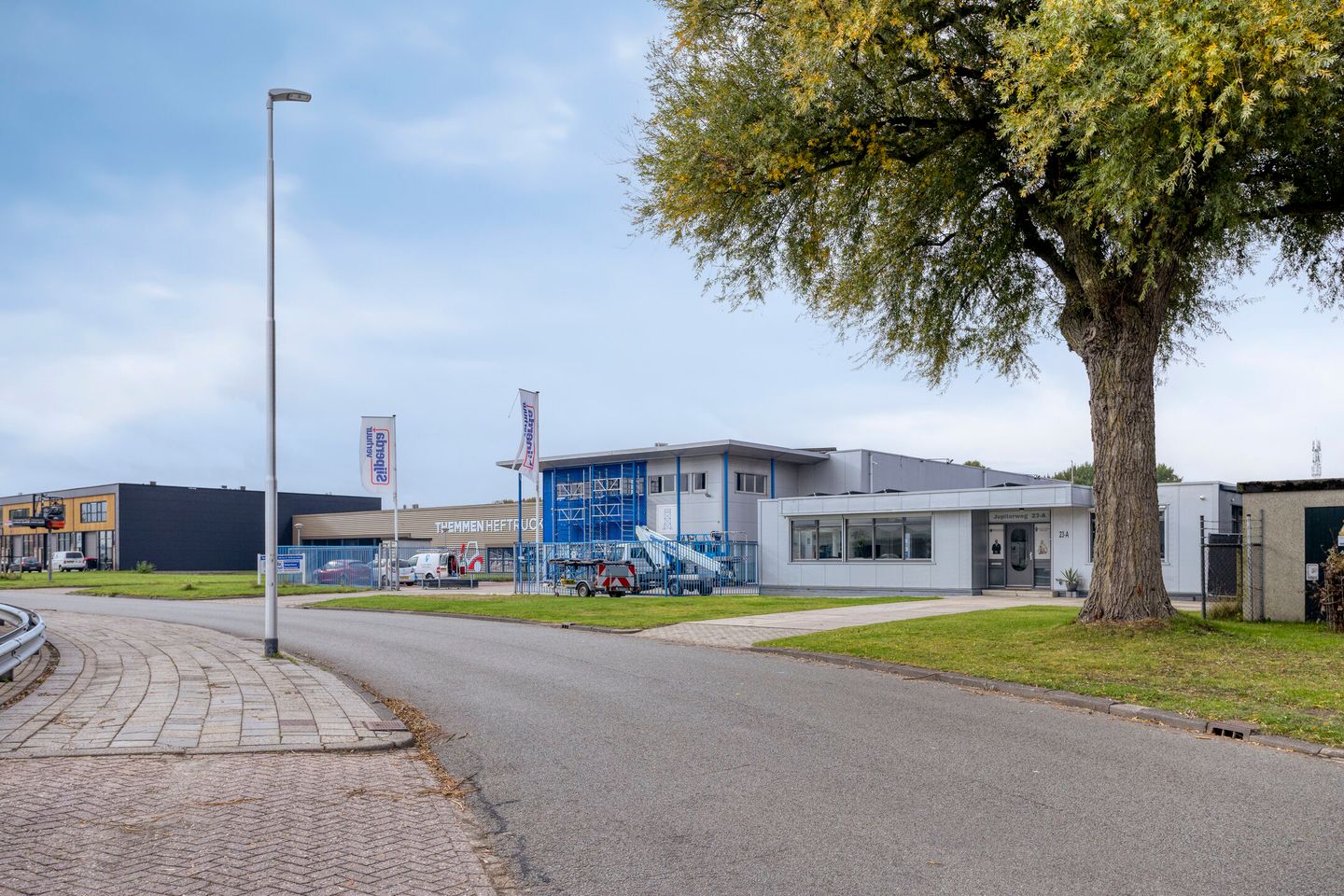 View photo 3 of Jupiterweg 23-a