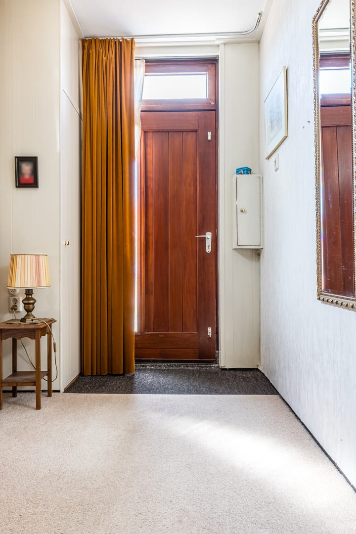 Photo 8 of Julianastraat 38