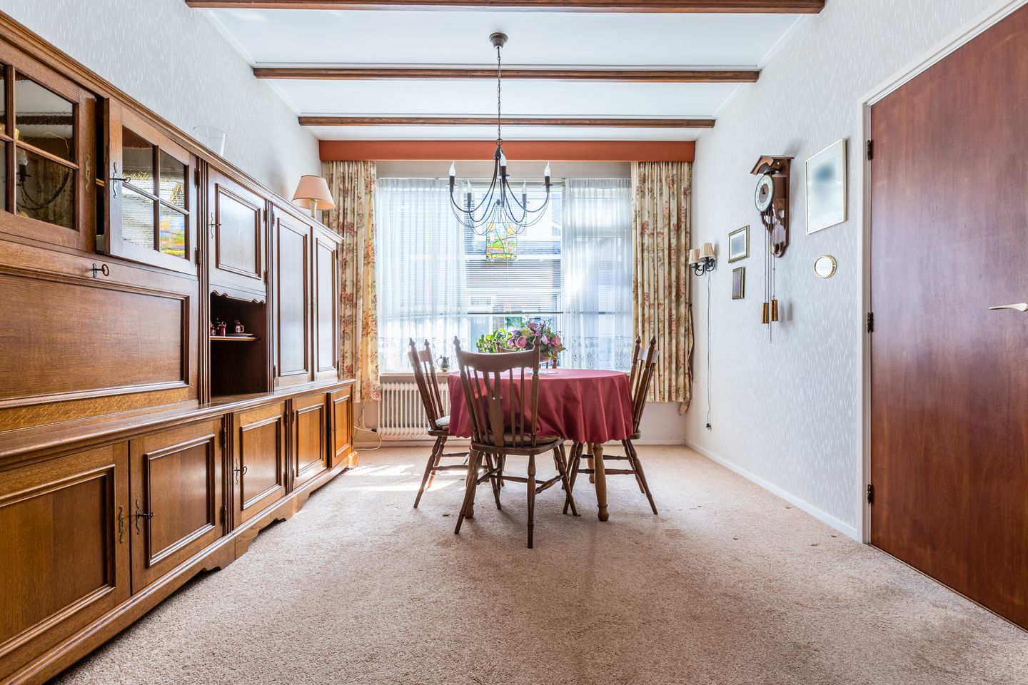 Photo 14 of Julianastraat 38