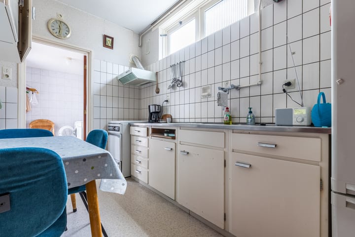 Photo 16 of Julianastraat 38