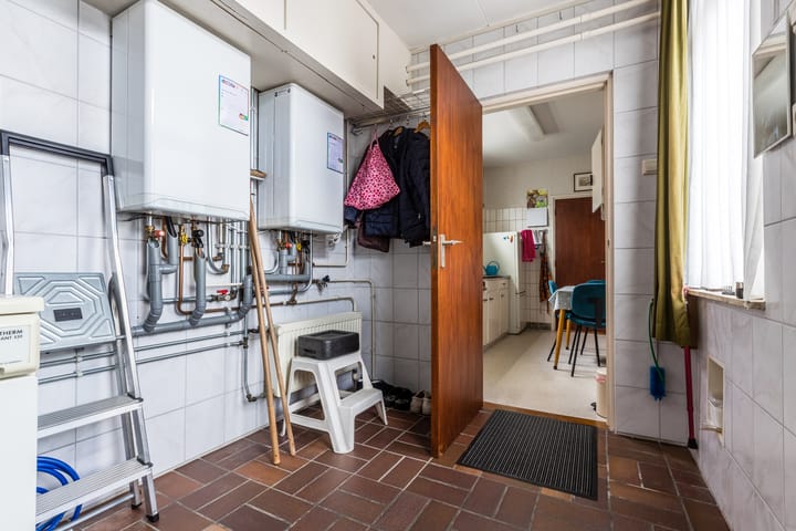 Photo 20 of Julianastraat 38